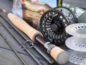Troutfly L&R + 2Spools Black LW6